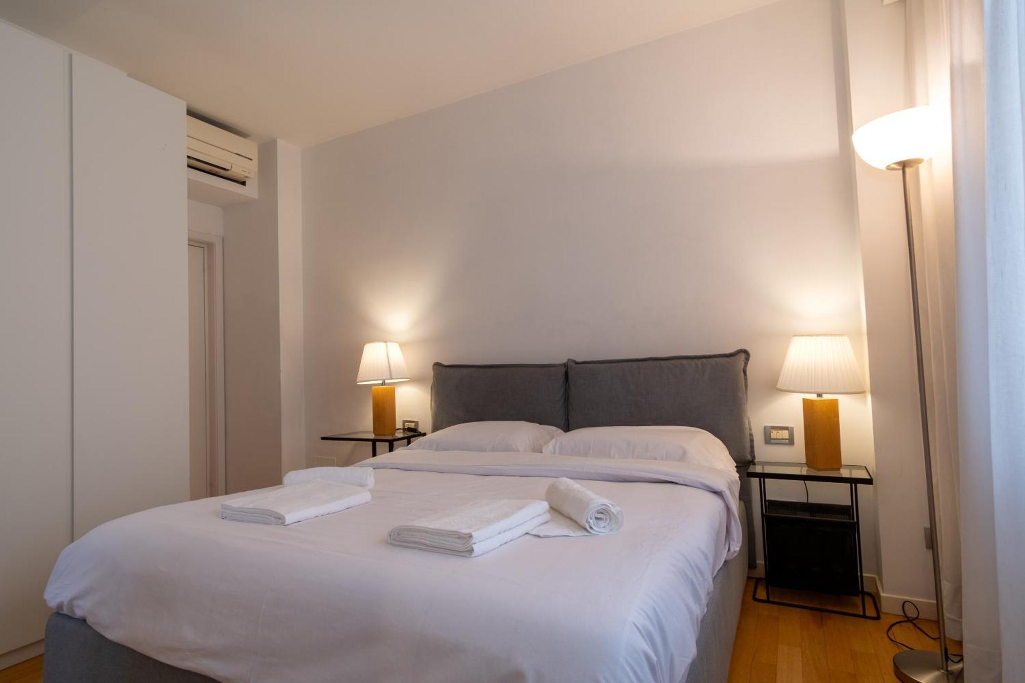 Attic With Terrace And Jacuzzi - Luxury Apartment ローマ エクステリア 写真